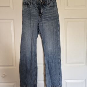 Hollister Curvy High-Rise Baggy Jeans - Light Blue Denim